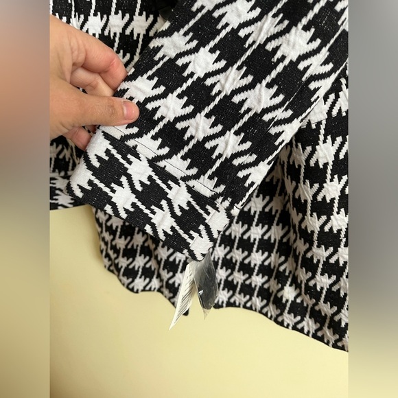 Beautiful houndstooth jacket/coat NWT! - Picture 5 of 10